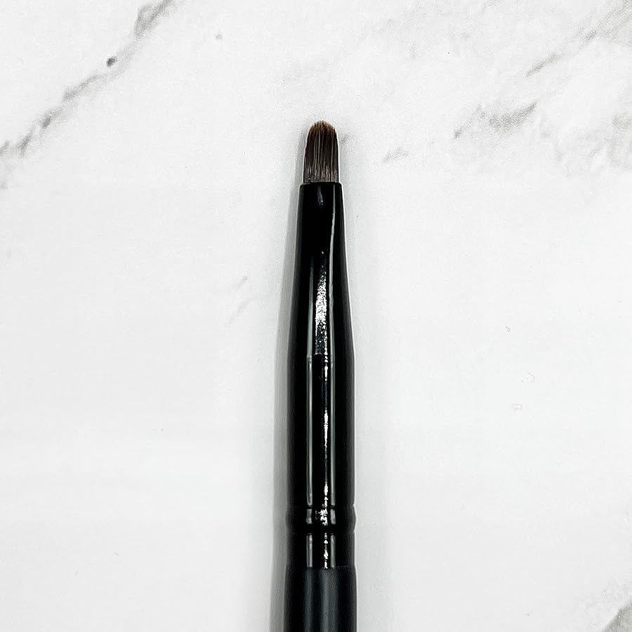 №16  EYELINER BRUSH