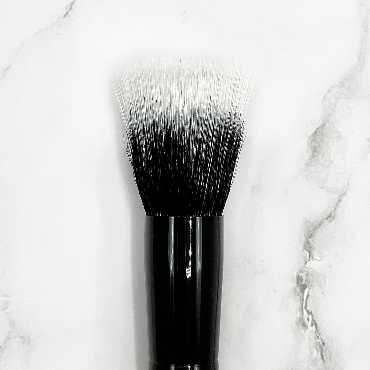 №6  HIGHLIGHTER BRUSH